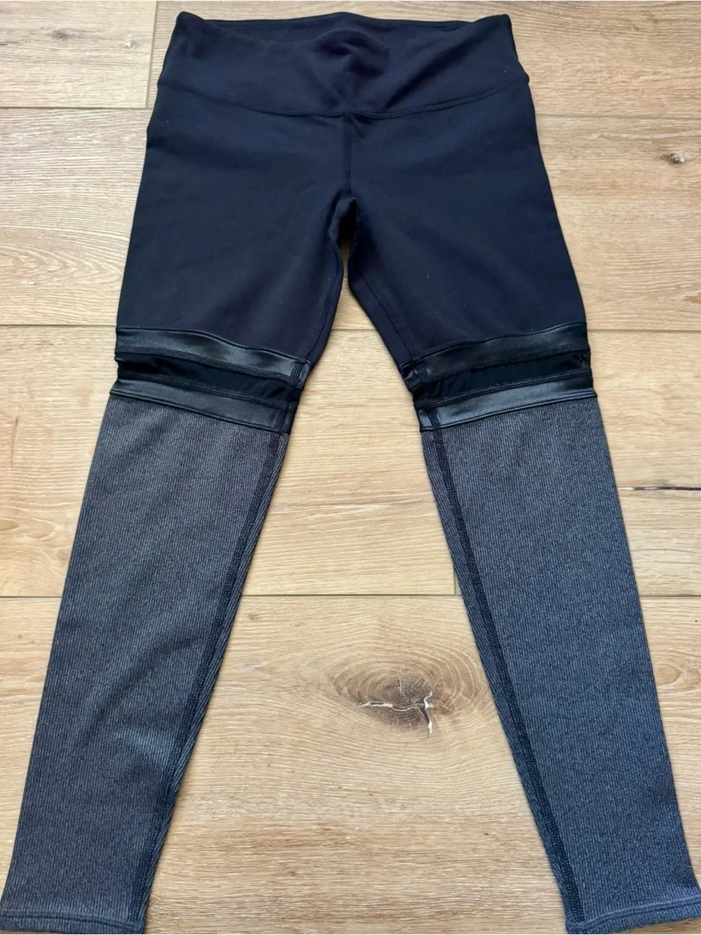 Alo Yoga 7/8 Player Leggings Black Gray Mesh Colorblock Size Small